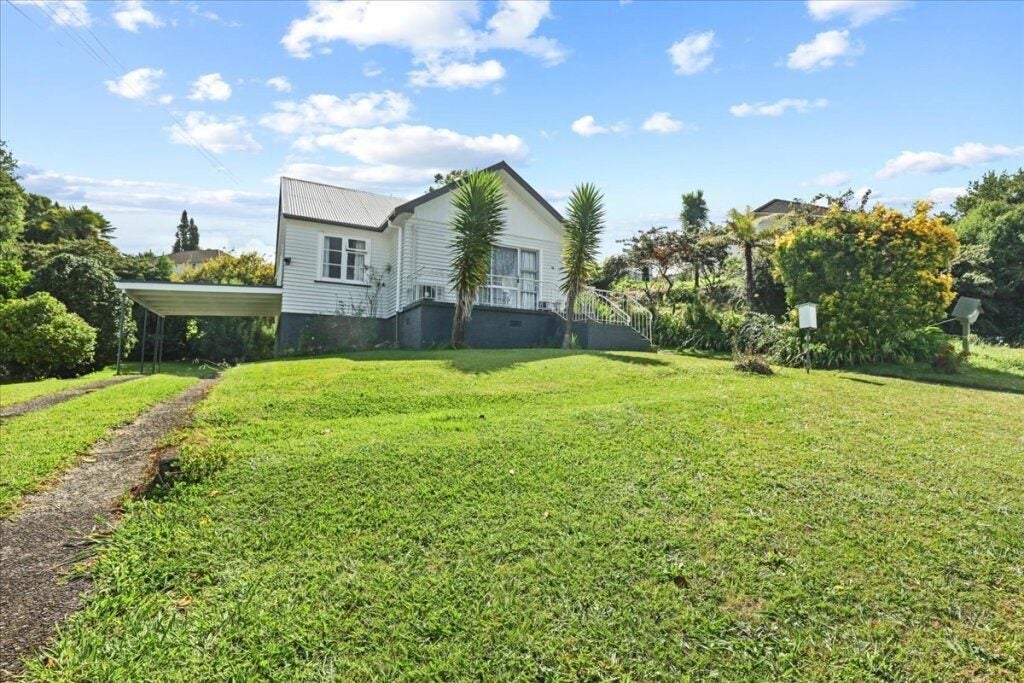 38 King Street West, Te Kuiti - Carousel 1