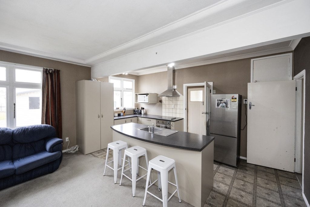 15 Weaver Street, Oamaru North, Oamaru - Carousel 2