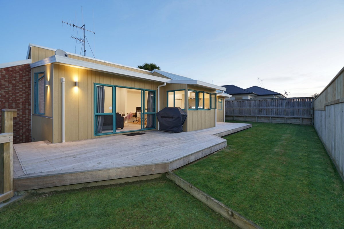 167B Clarkin Road, Fairfield, Hamilton - Carousel 2