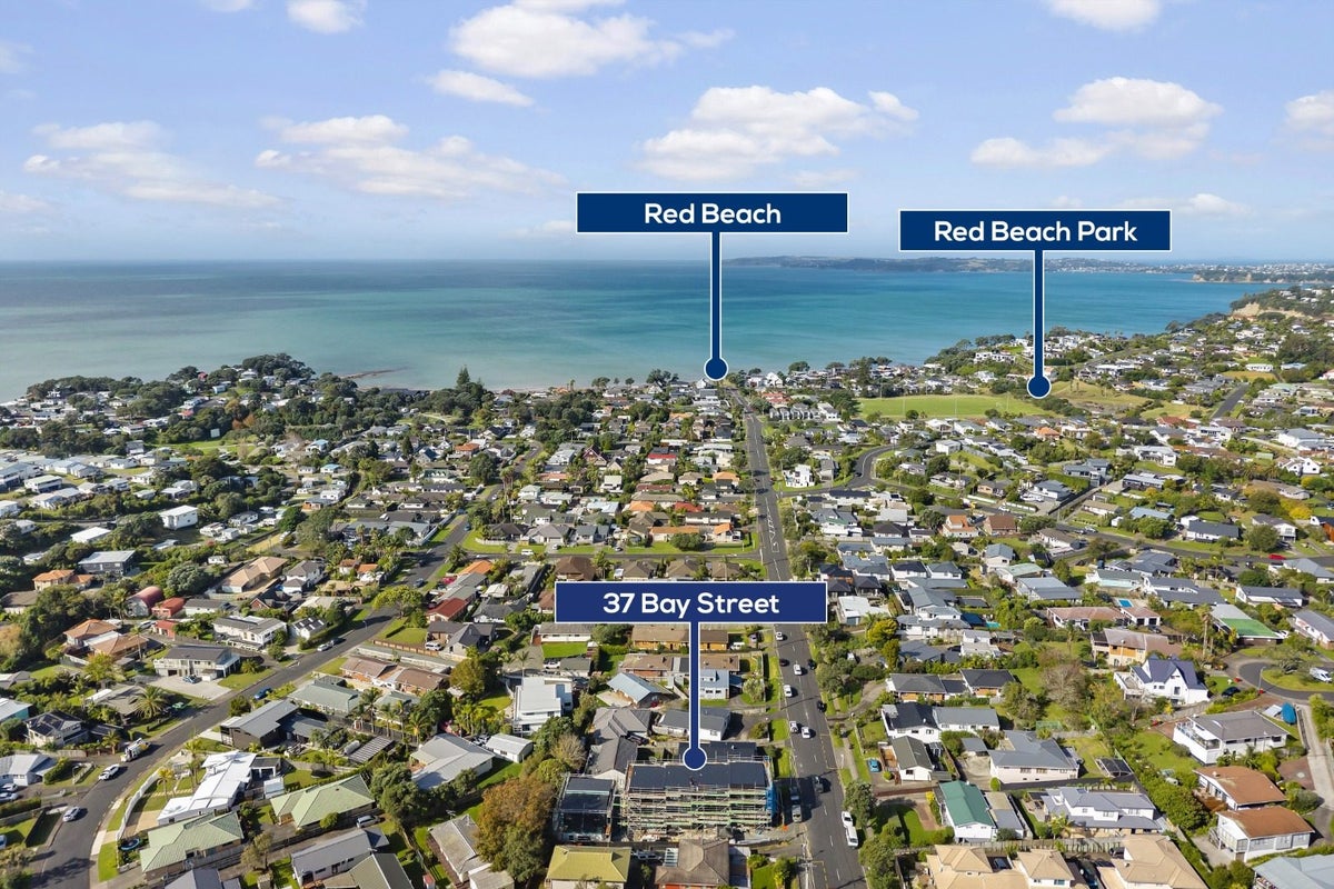 2/37 Bay Street, Red Beach, Rodney, Auckland - Carousel 16