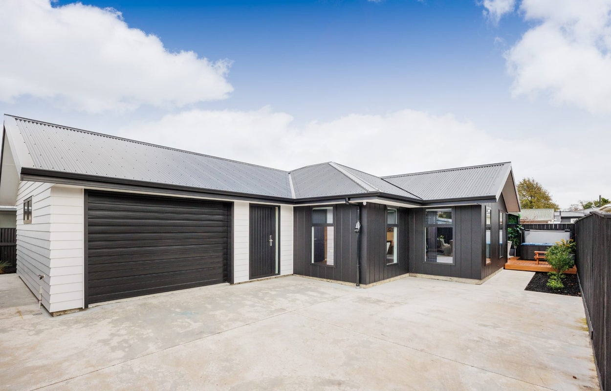 8A Glasgow Street, Takaro, Palmerston North - Carousel 1