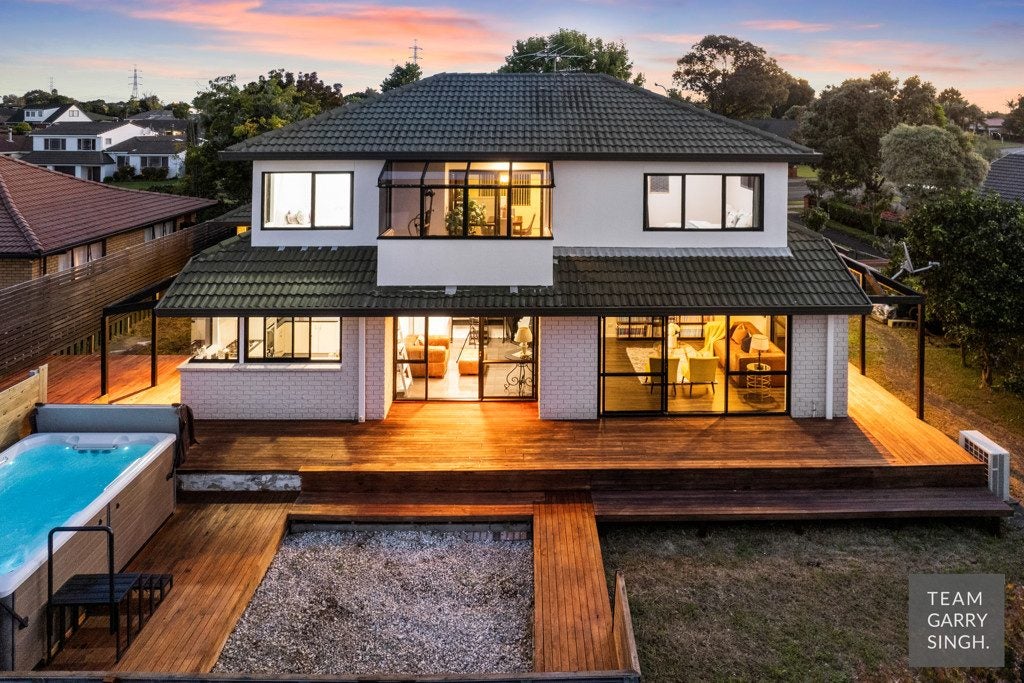 45 Rushgreen Avenue, Pahurehure, Papakura - Carousel 1