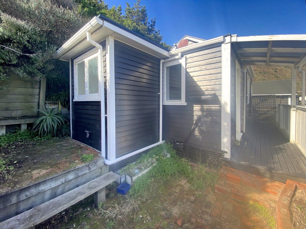 35A Moa Point Road, Moa Point, Wellington - Carousel 1