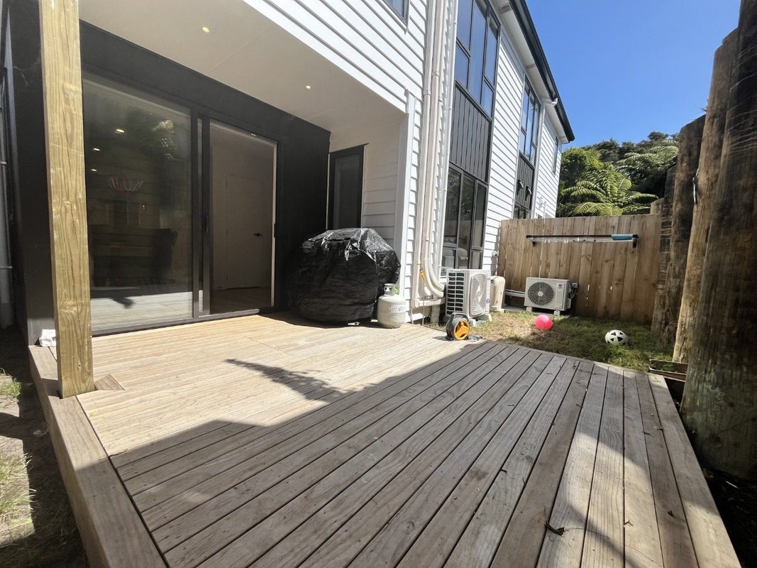 5/38 Manuka Road, Glenfield, Auckland - Carousel 15
