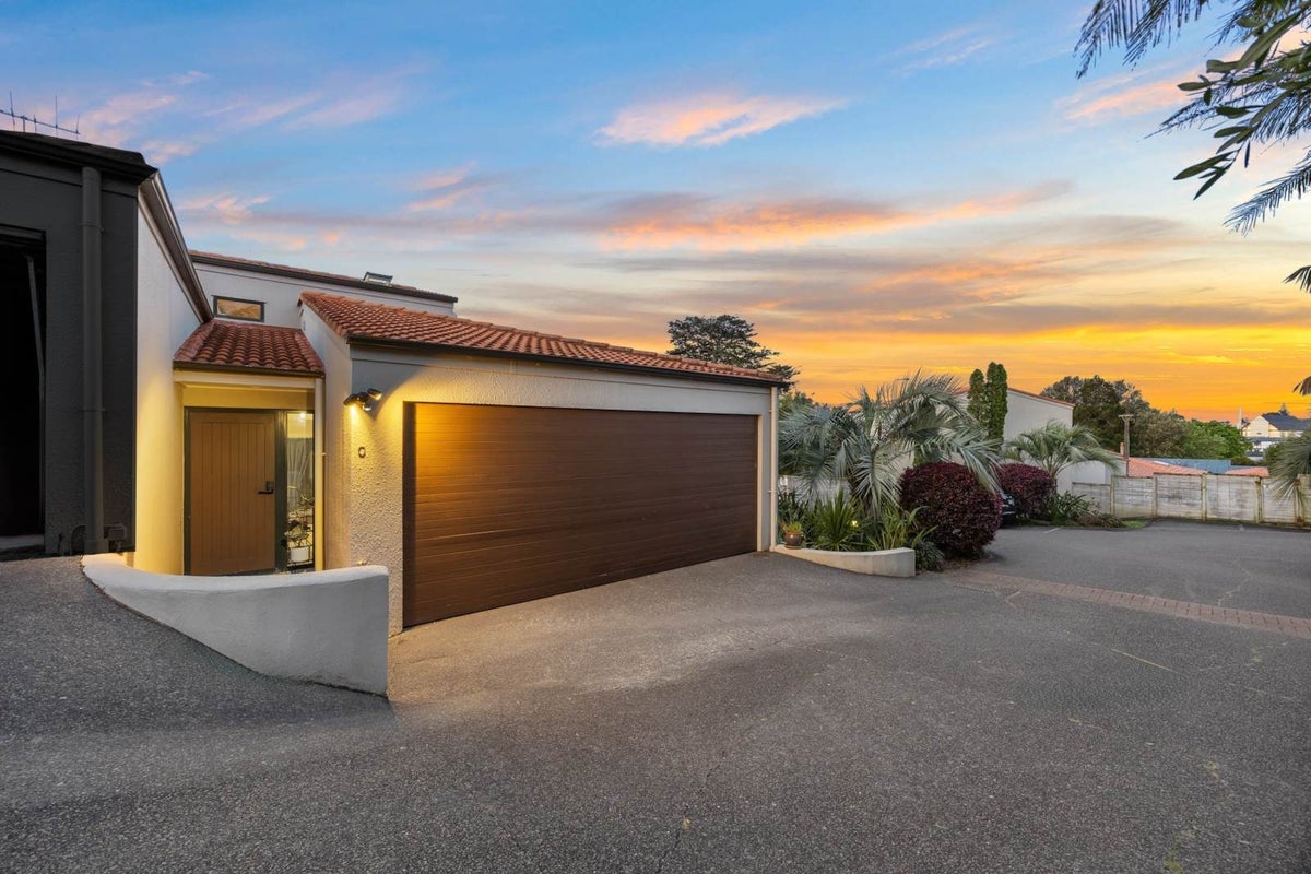 3/270 Sunset Road, Windsor Park, Auckland - Carousel 2
