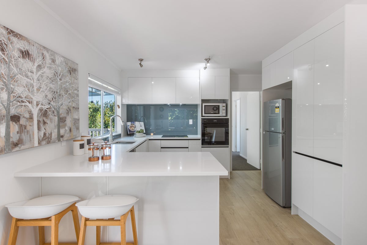 2/34 Stott Avenue, Birkdale, North Shore City - Carousel 1