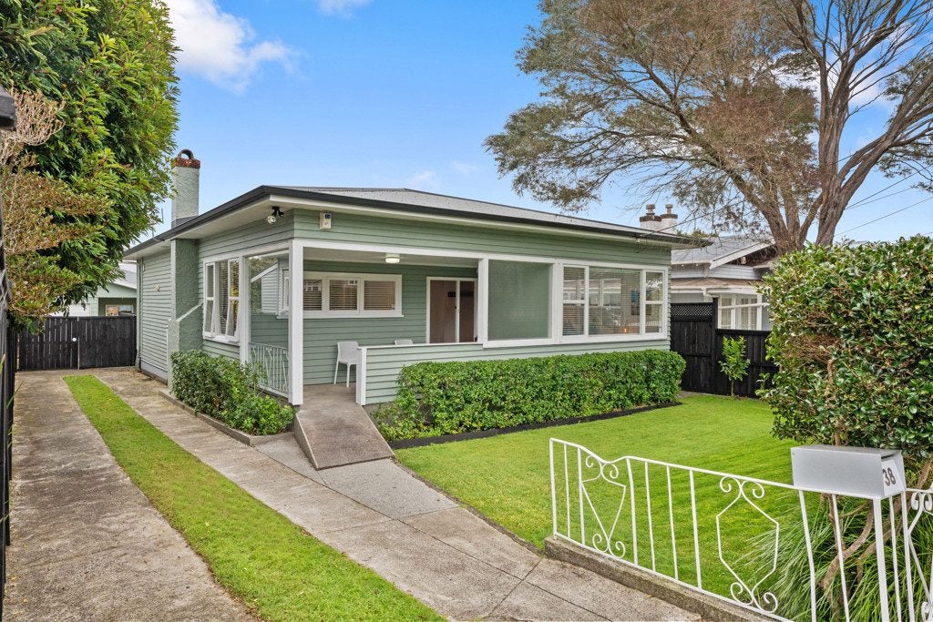 38 Wembley Road, Mount Eden, Auckland - Carousel 2