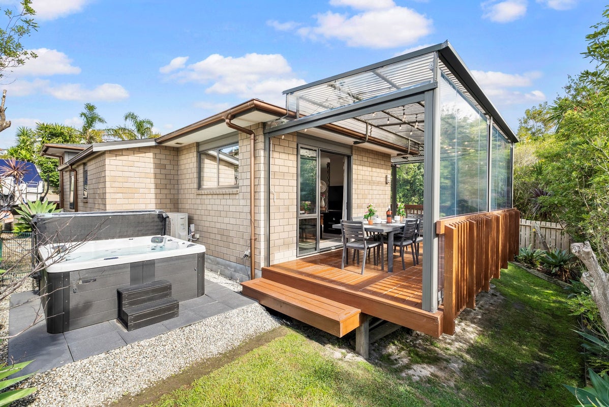 7A RAKINO AVE, Manly, Whangaparaoa - Carousel 1