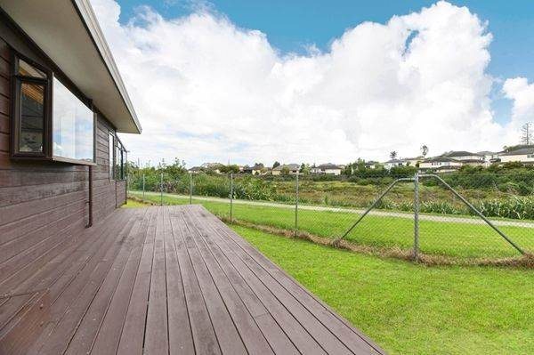 30 Kenwick Place, Burswood, Auckland - Carousel 2