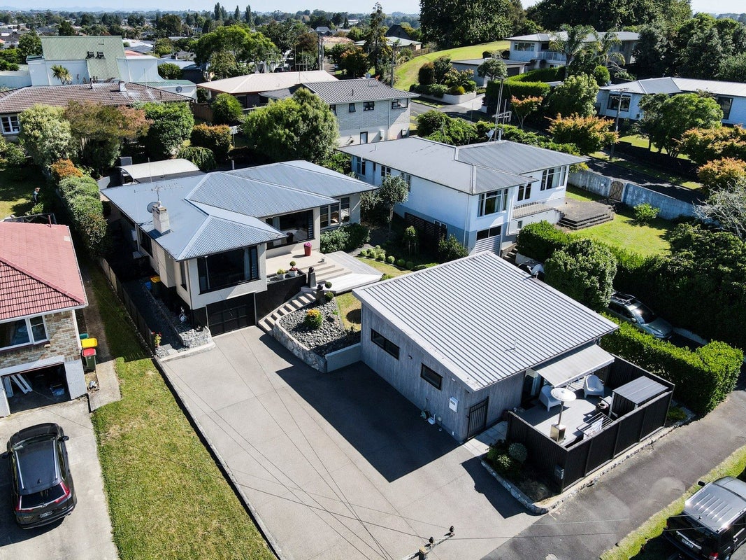 12 Charles Crescent, Beerescourt, Hamilton - Carousel 2
