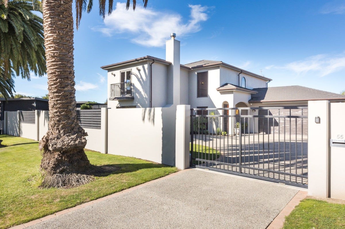 55 Racecourse Road, Awapuni, Palmerston North - Carousel 42
