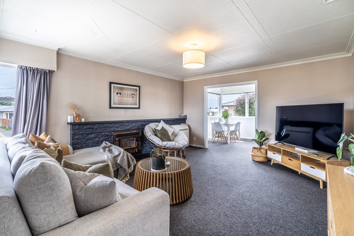 123 Edinburgh Crescent, Waikiwi, Invercargill - Carousel 2