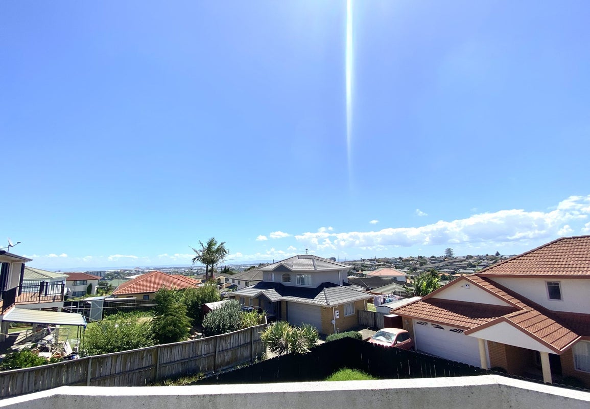 10 Macadamia Close, Goodwood Heights, Auckland - Carousel 2