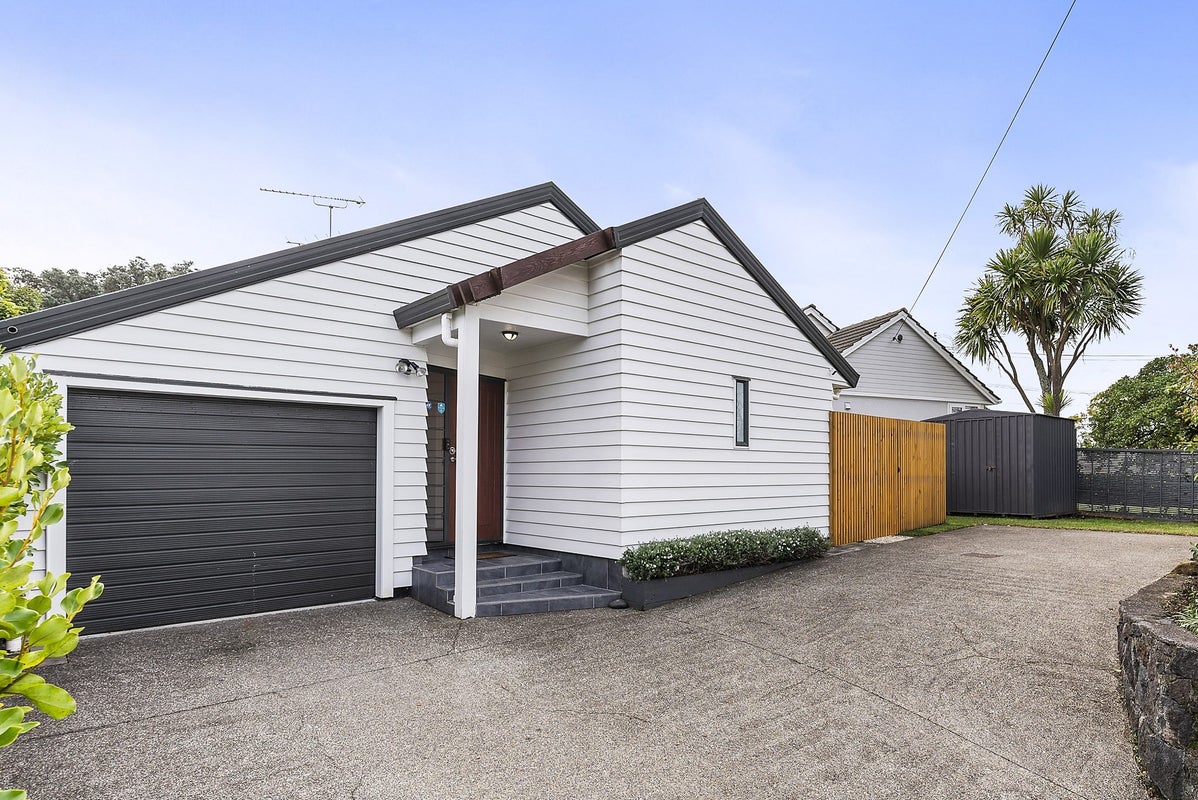 70A Oranga Avenue, Onehunga, Auckland - Carousel 1
