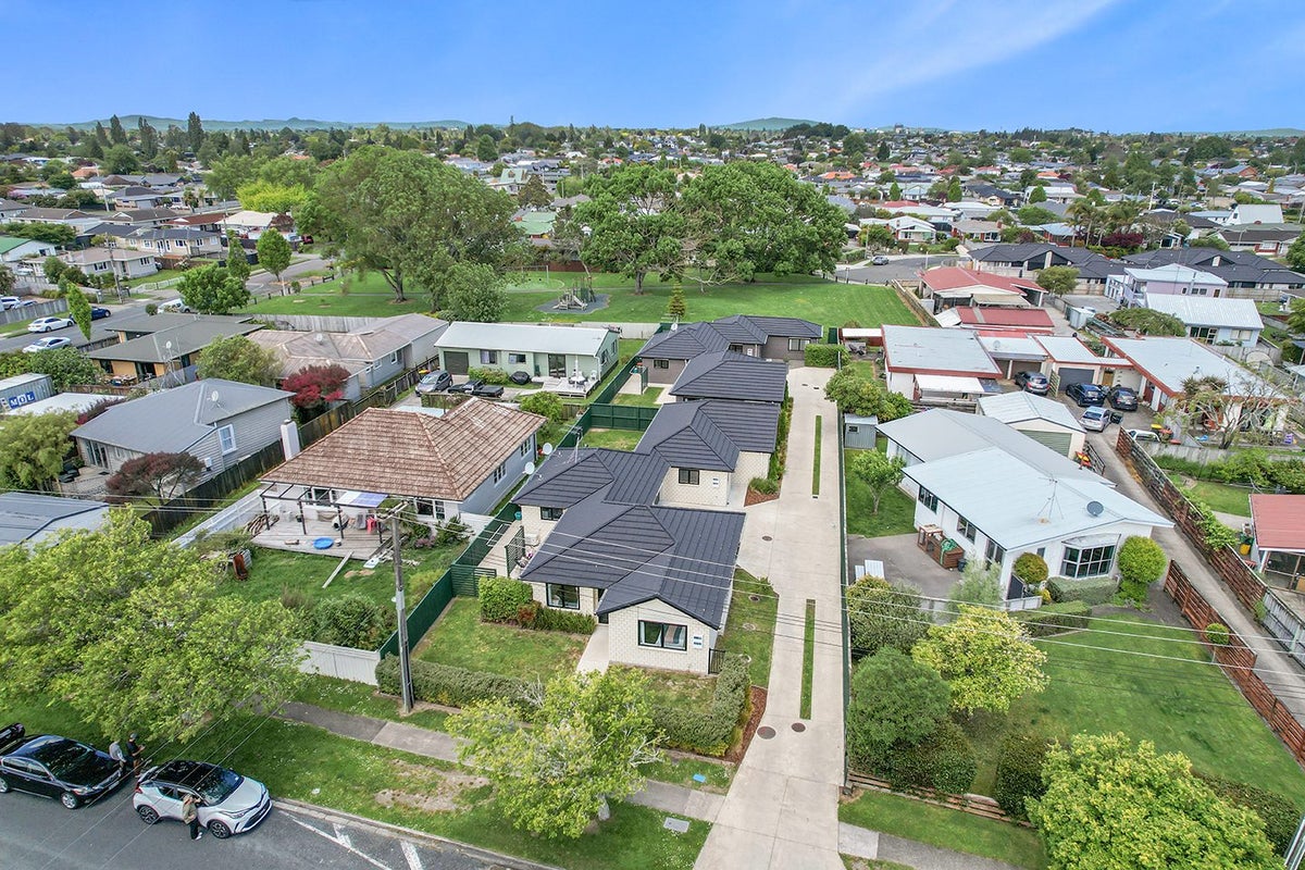 2/5 Mahana Road, St Andrews, Hamilton - Carousel 16