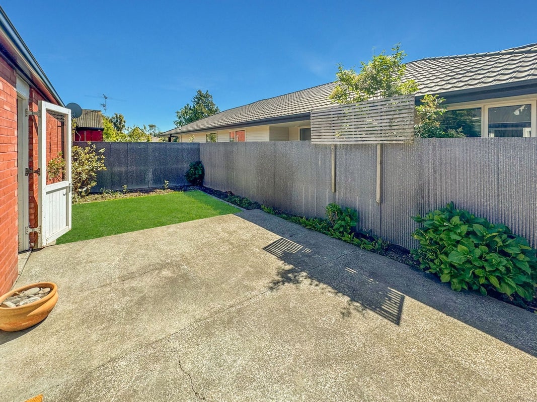 2/63 Roberta Drive, Somerfield, Christchurch - Carousel 10