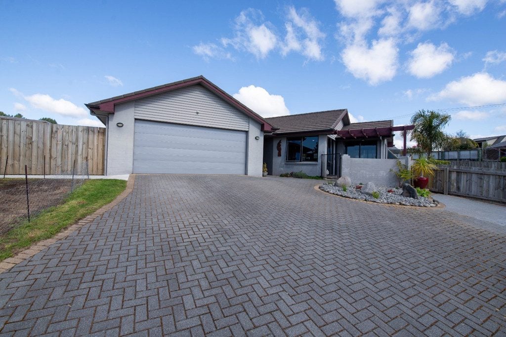 117 Basley Road, Owhata, Rotorua - Carousel 1