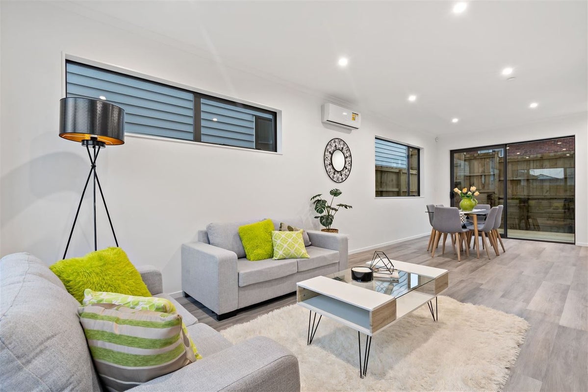 3/32 Alfriston Road, Manurewa East, Auckland - Carousel 2