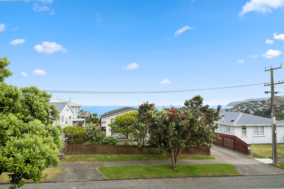 26 Matatiro Street, Titahi Bay, Porirua - Carousel 14
