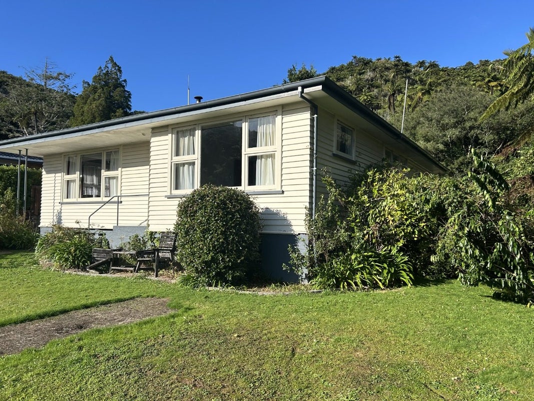 42 Freyberg Terrace, Greymouth, Greymouth - Carousel 2