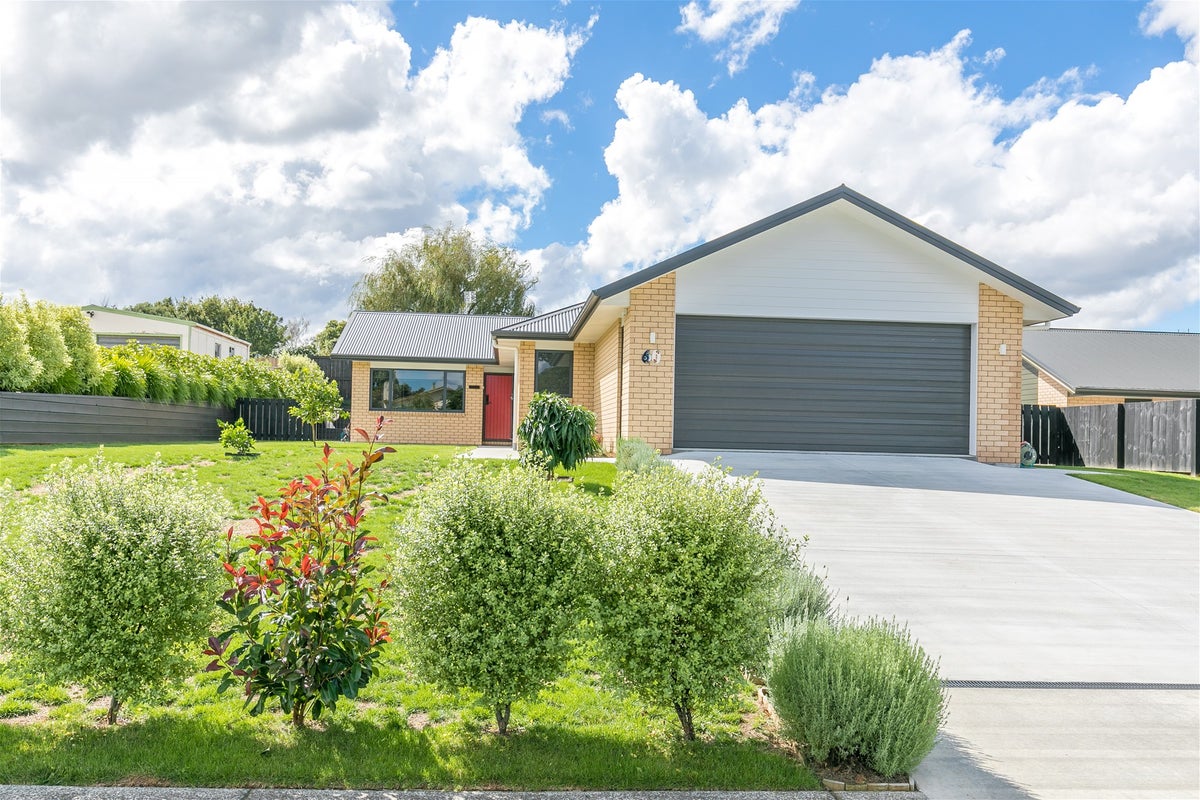 60 Whitmore Street, Kihikihi, Te Awamutu - Carousel 2