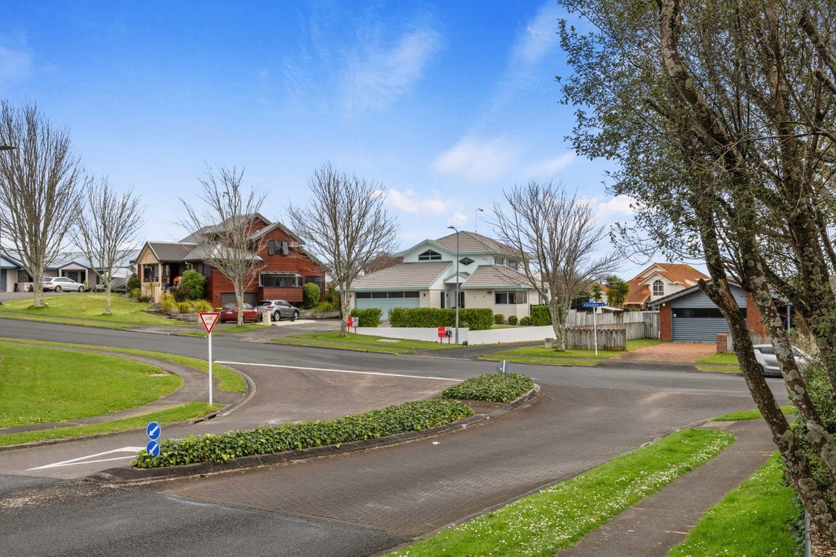 248 Grandview Road, Western Heights, Hamilton - Carousel 23