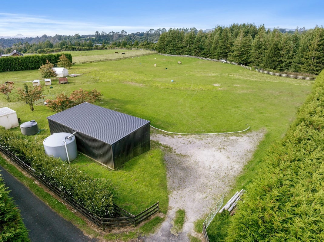 5 Sarona Park Drive, Omanawa, Omanawa - Carousel 2