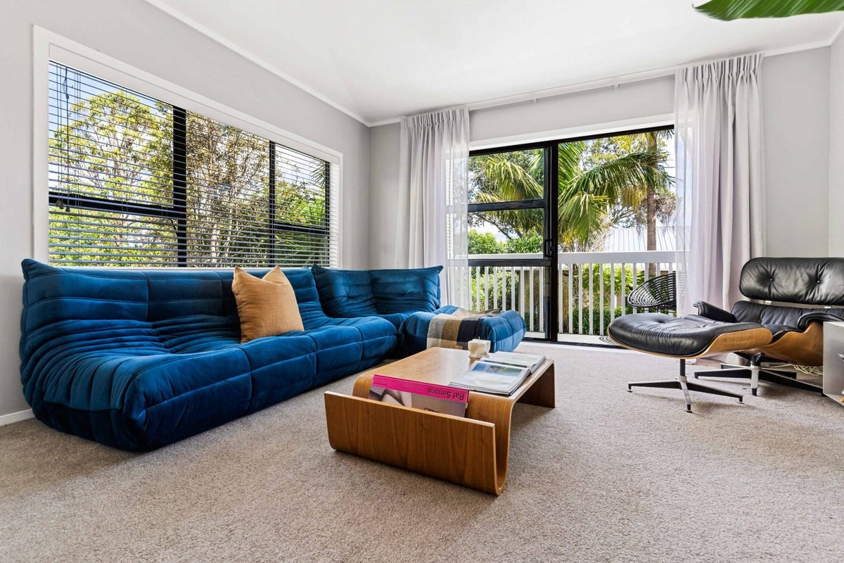 21 Fraser Road, Narrow Neck, Auckland - Carousel 1