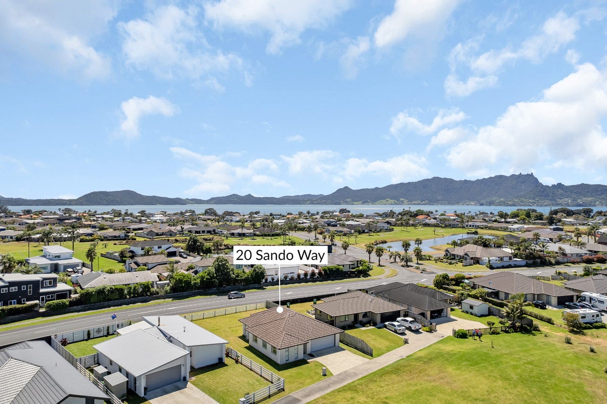 20 Sando Way, One Tree Point - Carousel 20
