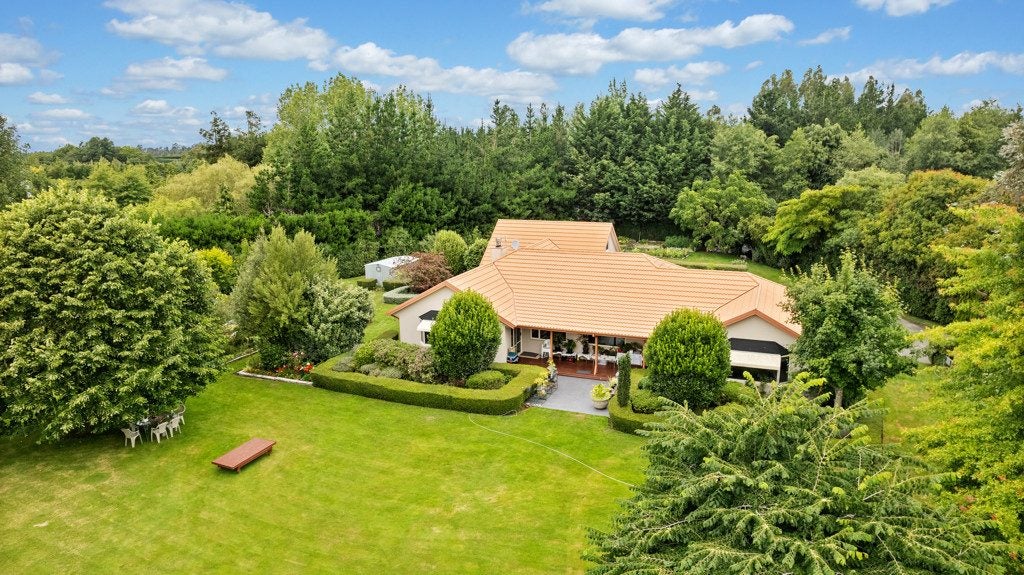 28 Faith Place, Christchurch - Carousel 1