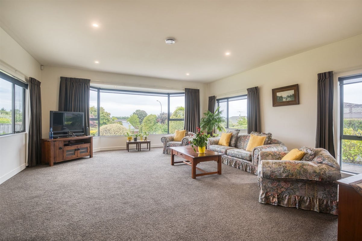 4 James Cross Place, Mapua - Carousel 2
