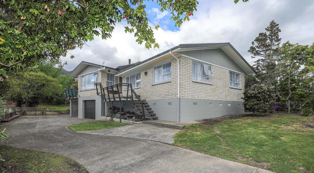 114 Centennial Avenue, Te Aroha, Te Aroha - Carousel 1