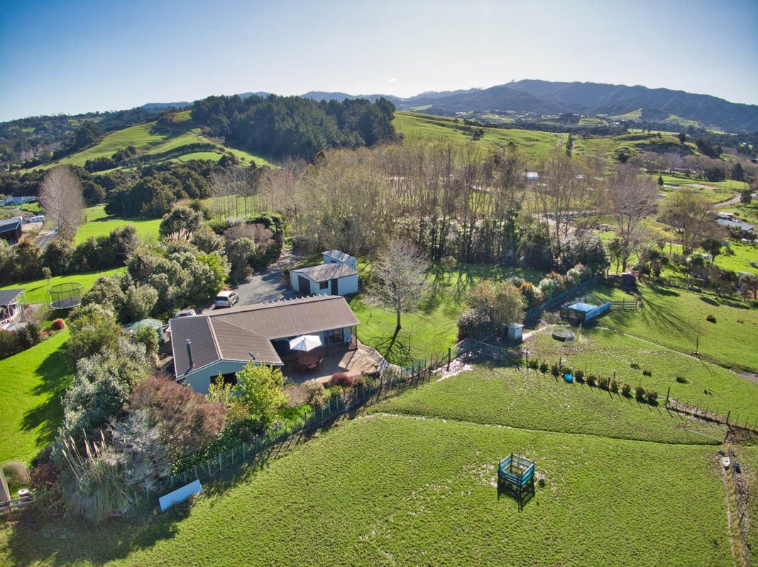 28 Bagnal Road, Kaiwaka - Carousel 37