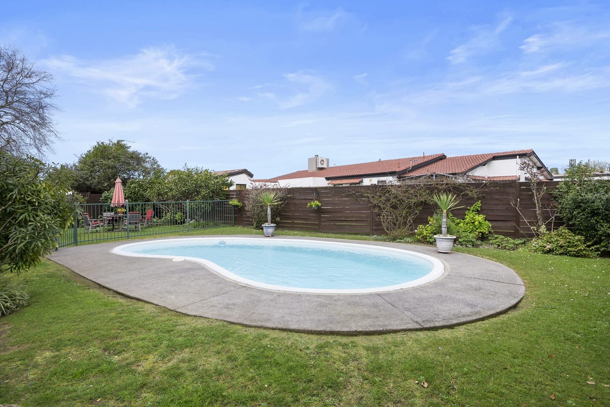 83 Edmonton Road, Henderson, Auckland - Carousel 2