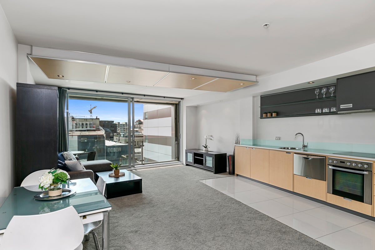 15/72 Tory Street, Te Aro, Wellington - Carousel 2