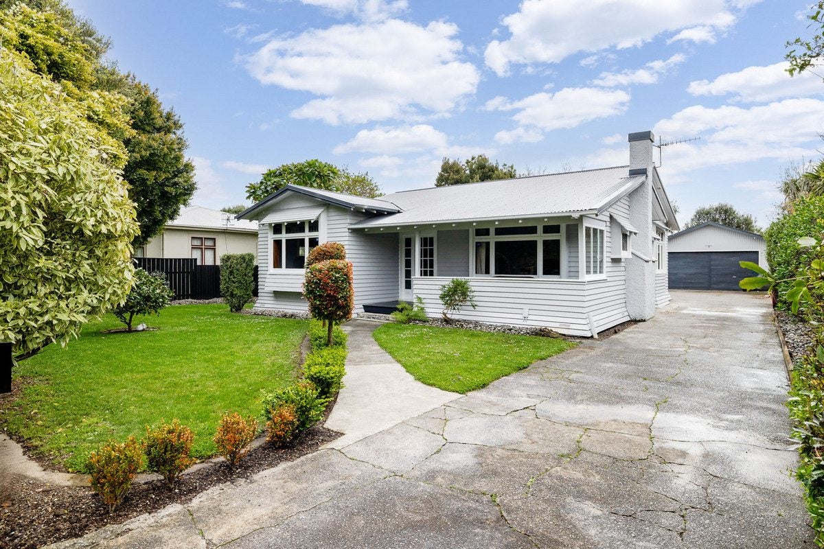 48 Miro Street, Takaro, Palmerston North, Manawatu / Whanganui - Carousel 1