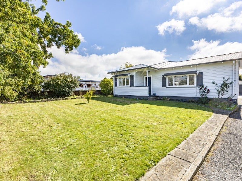 6 Holyrood Terrace, Waipukurau, Waipukurau - Carousel 2