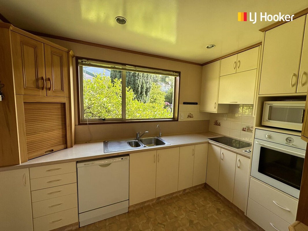 11B Allandale Road, Saint Clair, Dunedin - Carousel 2