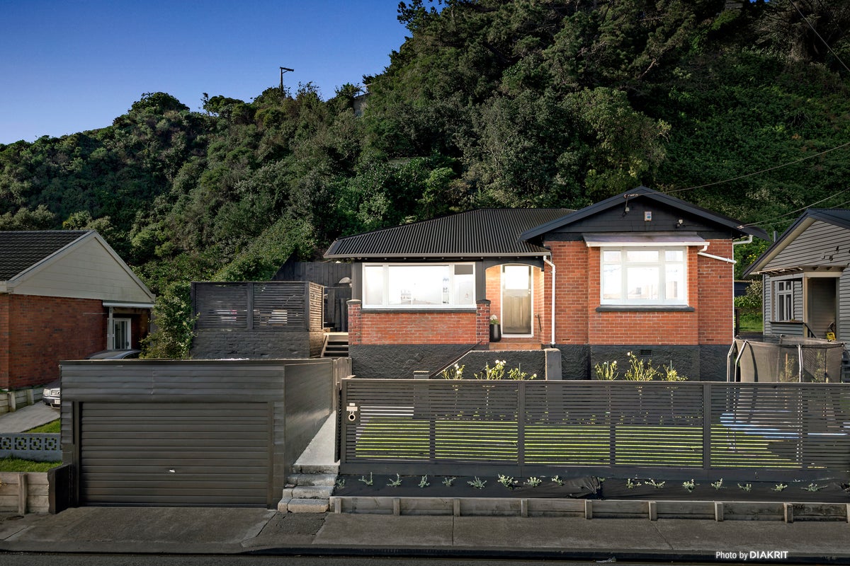 72 Ira Street, Miramar, Wellington - Carousel 1