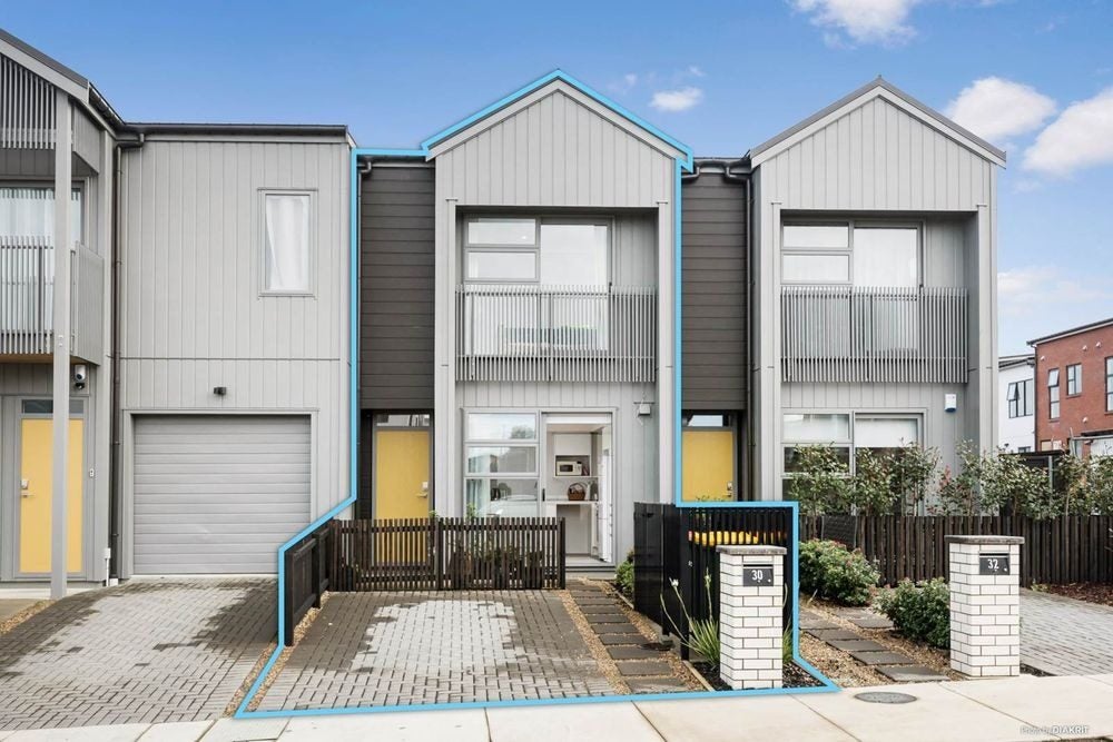 30 Kauri Amber Road, Westgate, Auckland - Carousel 1