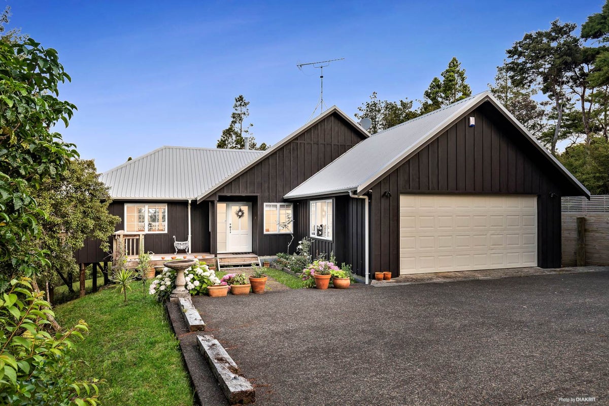 25 Hobson Road, Lucas Heights, Auckland - Carousel 2