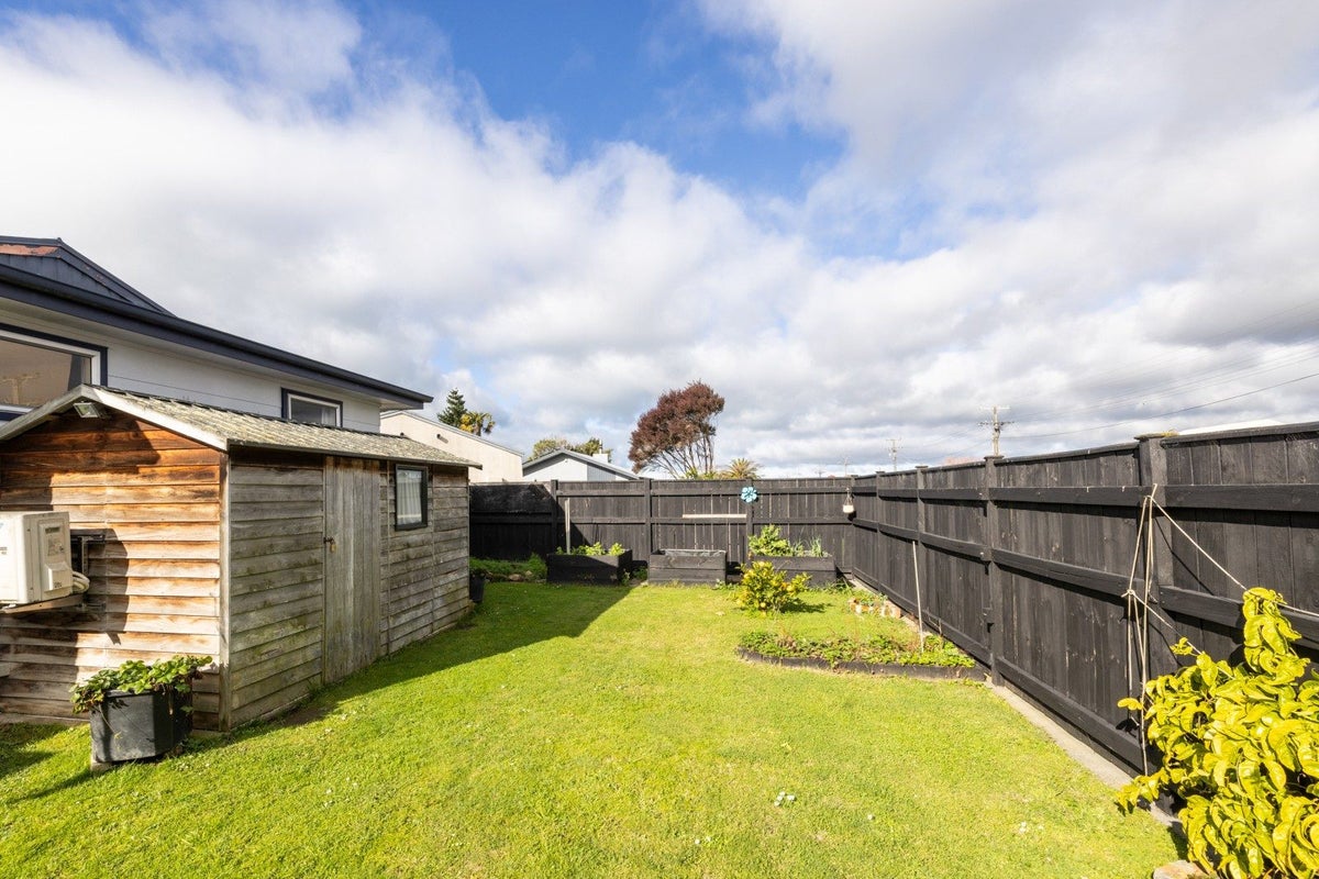 9 Tucker Lane, Clive, Clive - Carousel 12