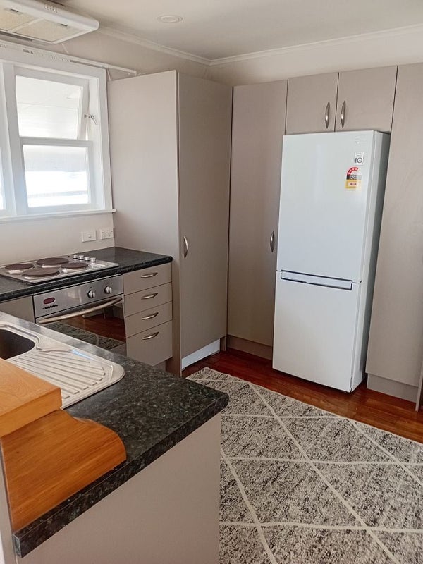 1/84 Garden Road, Avalon, Lower Hutt - Carousel 13