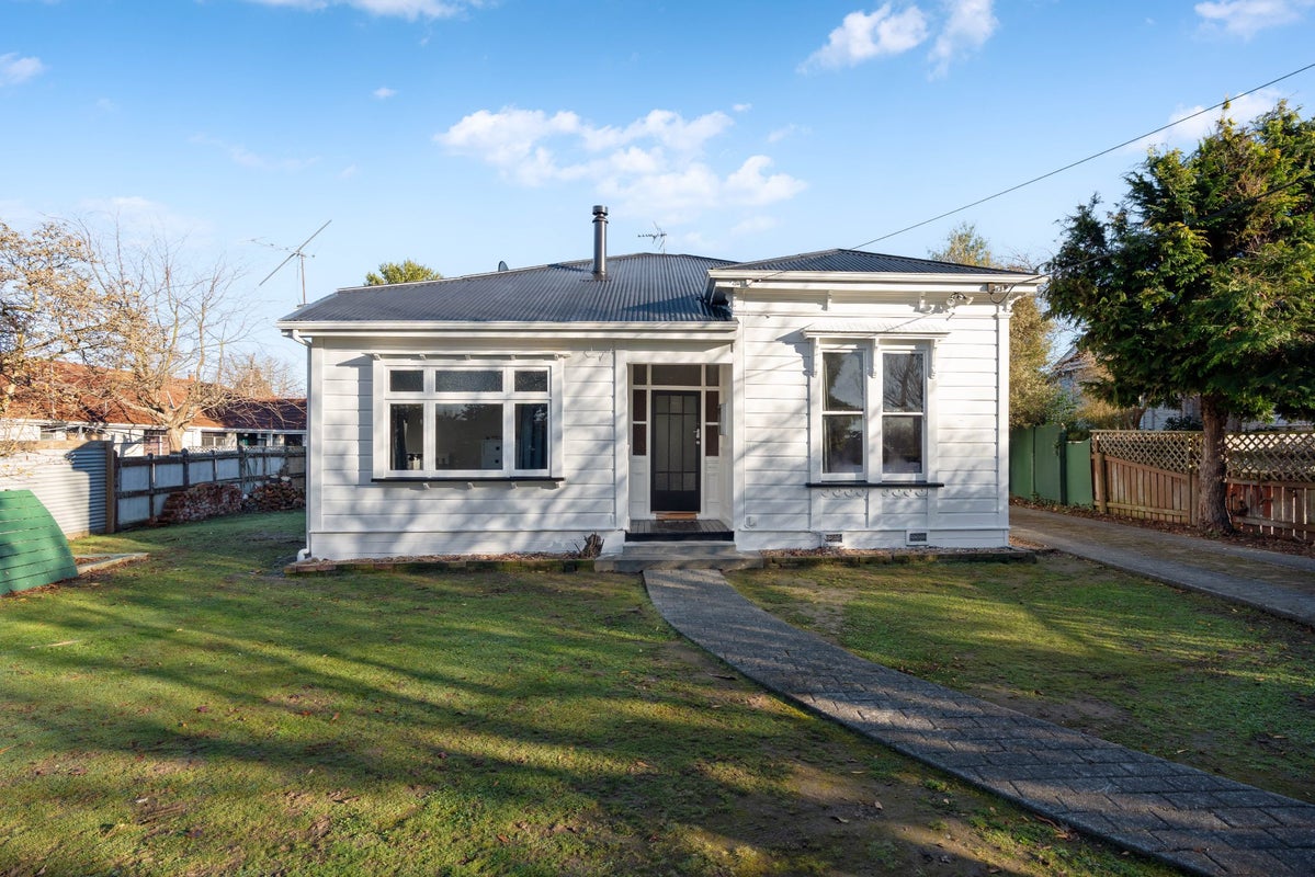 27 Opaki Road, Lansdowne, Masterton - Carousel 22