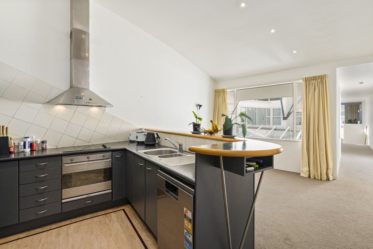 814/8 Church Street, Wellington Central, Wellington - Carousel 2