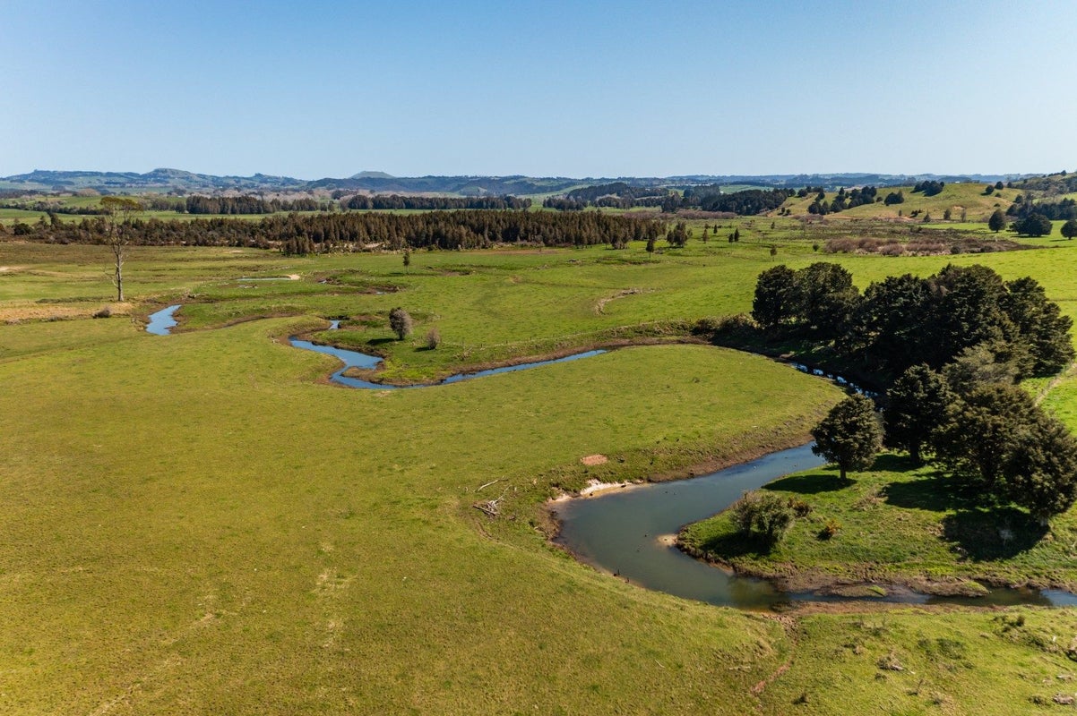 0 State Highway 10, Pakaraka - Carousel 2