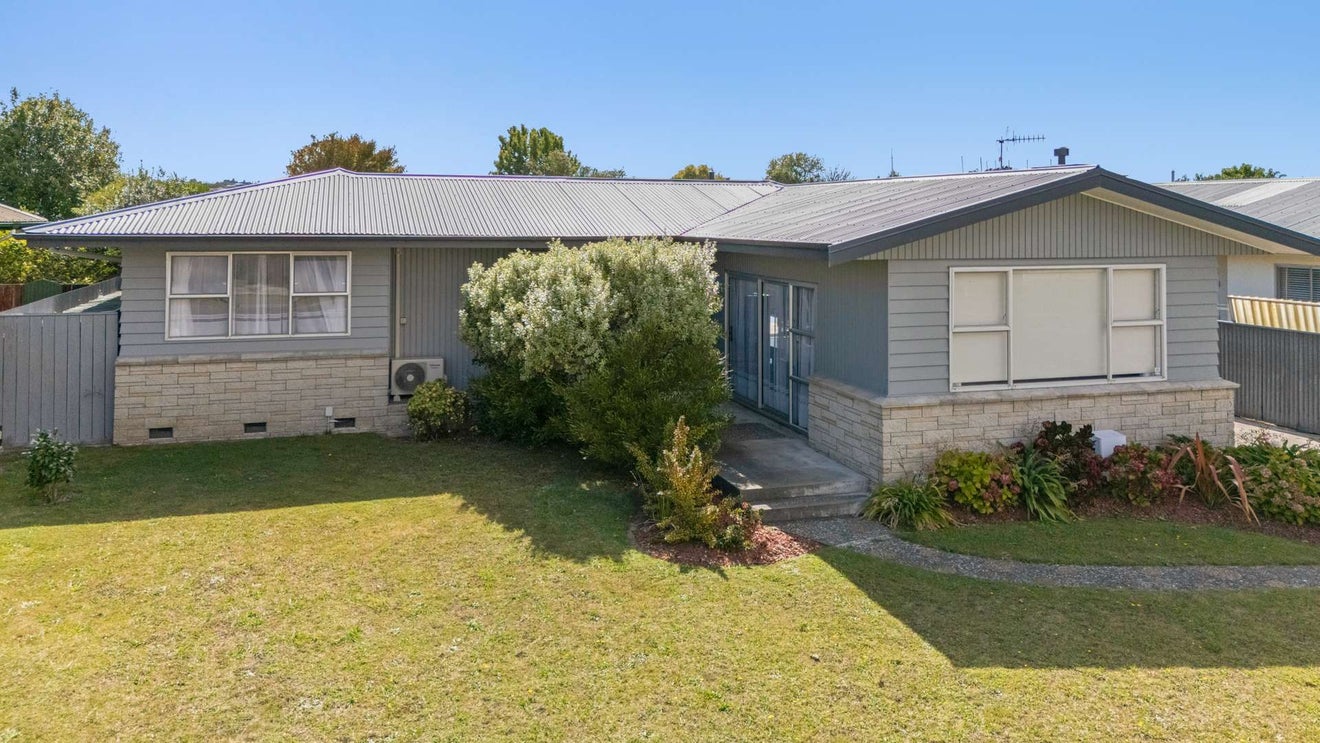 26 Coventry Avenue, Tamatea, Napier - Carousel 2