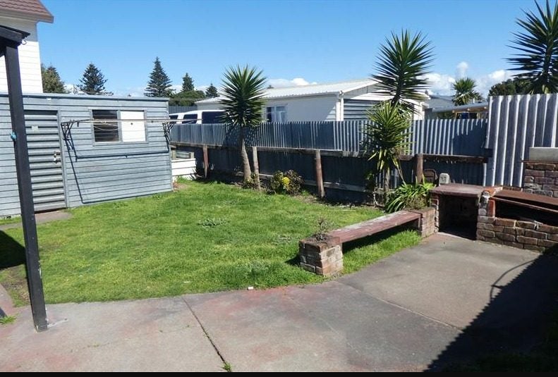 3 Roberts Road, Awapuni, Gisborne - Carousel 10