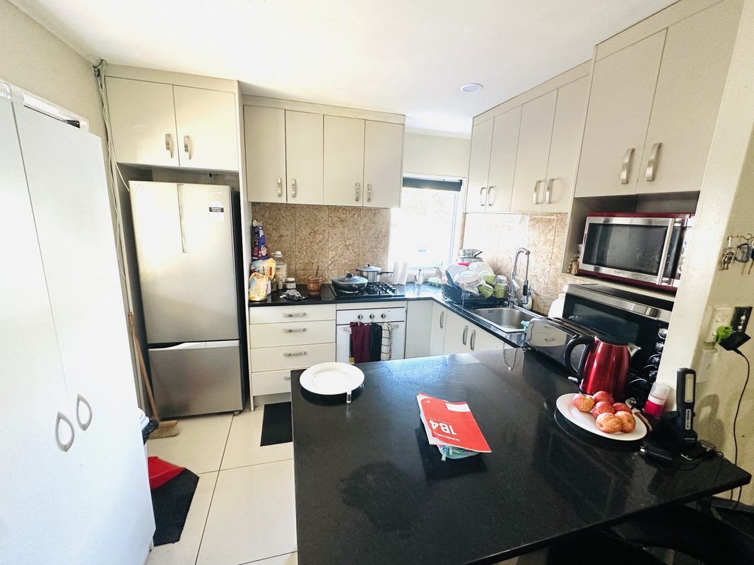 1/221 Buckland Rd, Mangere East, Auckland - Carousel 2