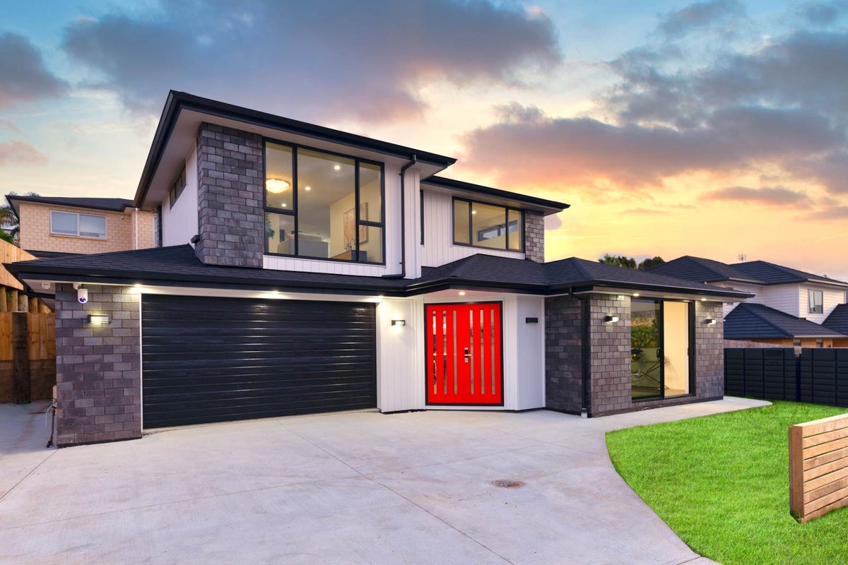 15 Shibata Rise, Ranui, Auckland - Carousel 2